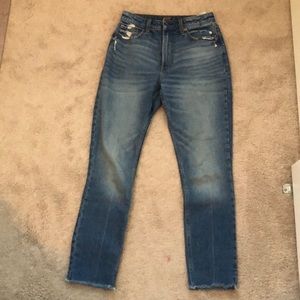 A&F Women’s Simone High Rise Slim Skinny Jeans